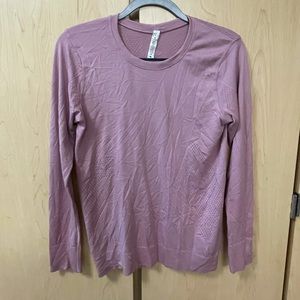 long sleeve lulu lemon top
